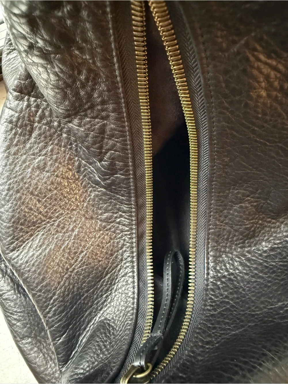 Parker Thatch Maurice Hobo - Black broken-in leather